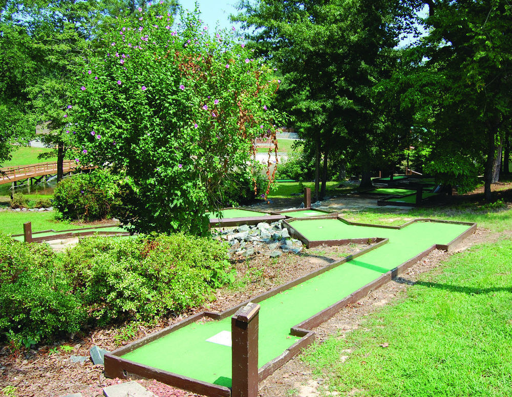 Forest Lake Rv & Camping Resort Advance Buitenkant foto